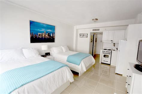 Studio for rent All included, electricity water, Wi-Fi 1,300 a month. . Renta de apartamentos en miami